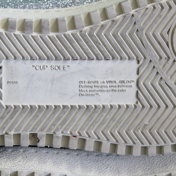 Off-White Glitter Arrow 2.0 Sneaker in Silver & White - Picture 11 of 15